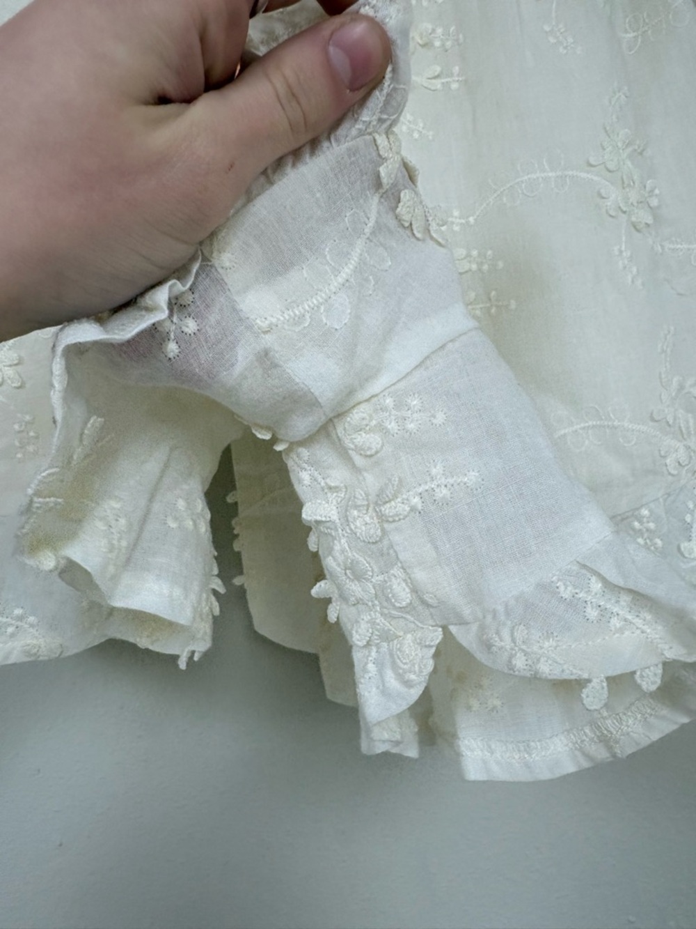 🤍Blue Rain Cream Embroidered Ruffle Wrap Shorts🤍 - Picture 4 of 4
